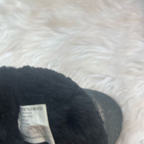 EMU Australia Stinger Metallic pewter and black sheepskin mini boots size 9 - Picture 9 of 10